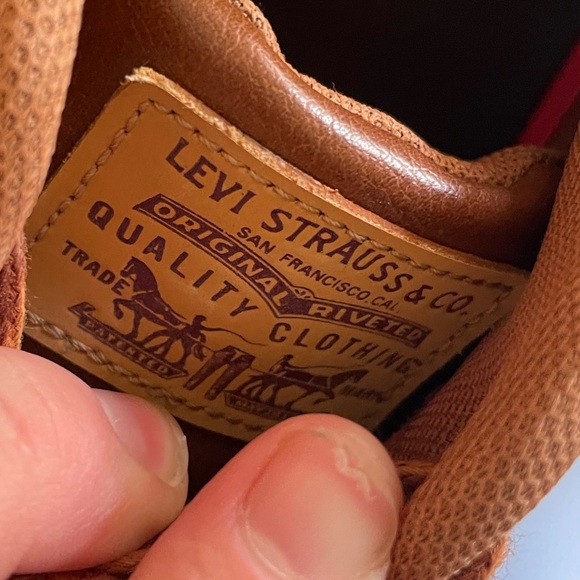 Levi Sneakers - Picture 4 of 6